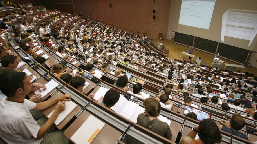 19 fakülte, yüksekokul ve enstitüye kapama kararı