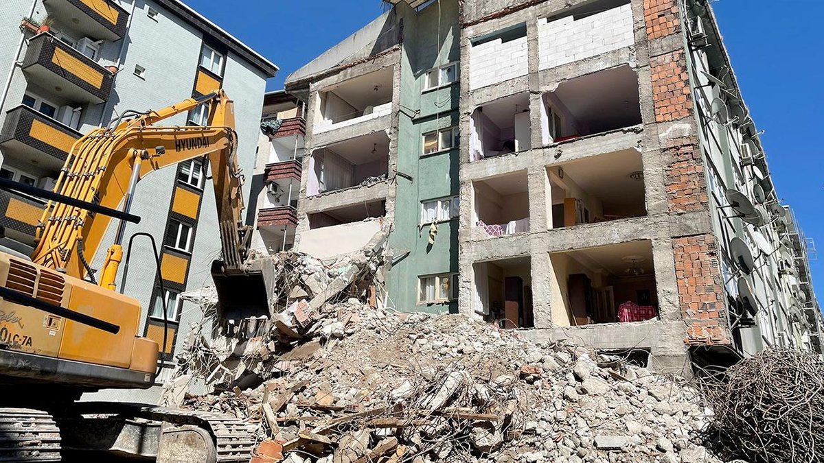 İstanbul'da yıkılma riski olan bin 556 bina var