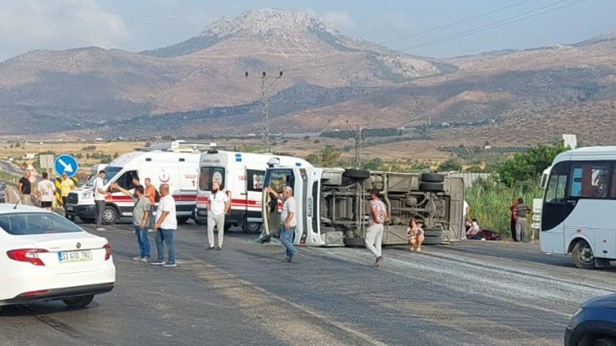 Mersin-Antalya kara yolunda feci kaza: 2 kişi öldü, 2'si ağır 35 kişi yaralandı