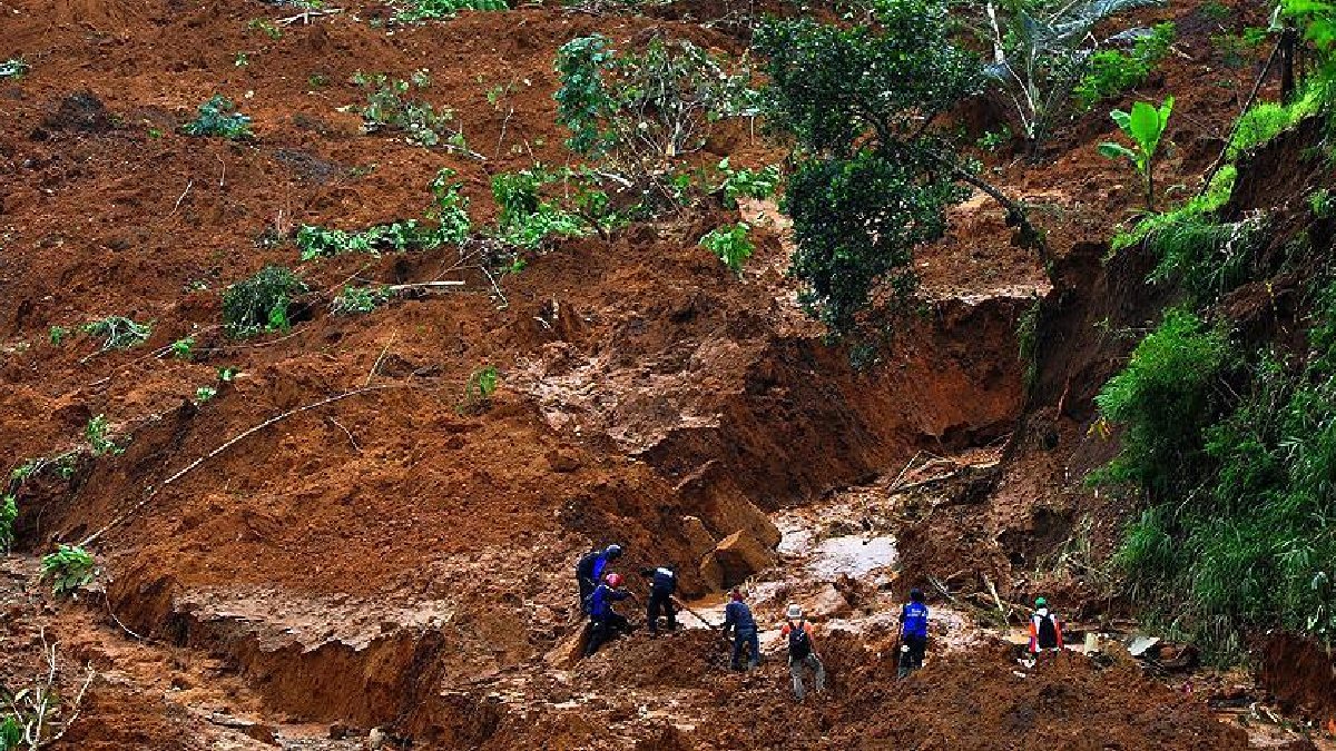 Nepal’de muson yağmurları dokuz can aldı