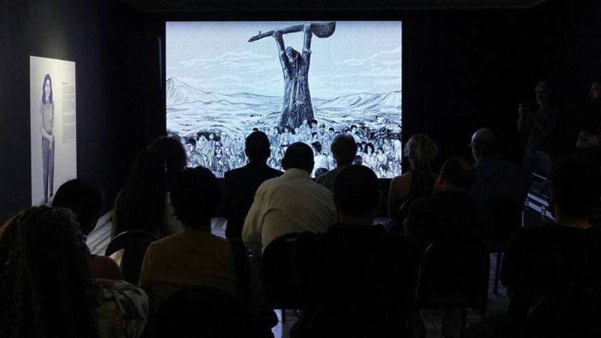 Sivas Katliamı'nı anlatan 'Hafıza' sergisi Beyoğlu'nda açıldı