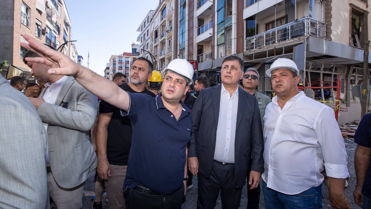 Başkan Tugay patlamanın yaşandığı bölgede inceleme yaptı, yaralıları ziyaret etti