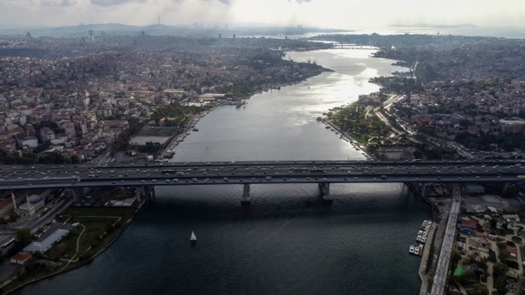 Haliç Köprüsü'nde Mecidiyeköy yönü trafiğe kapanıyor