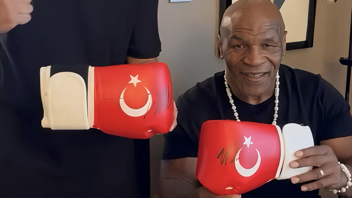 Mike Tyson'dan A Milli Takım'a hediye