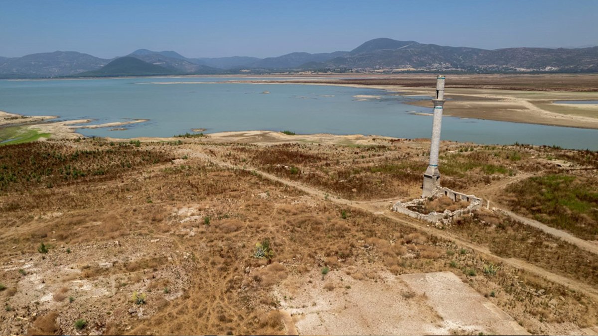 Tahtalı Barajı alarm veriyor: Su seviyesi düştü, tarih yeniden göründü