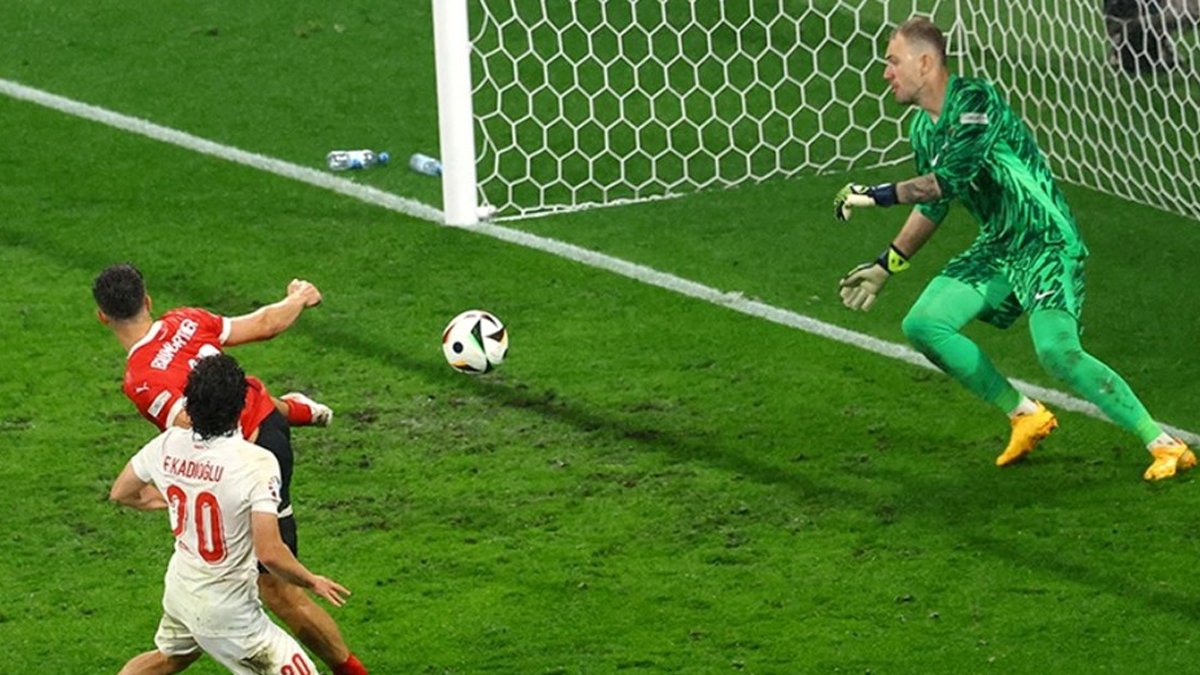 Mert Günok tarihe geçti: 24 yıl sonra ilk kez! İnanılmaz kurtarışıyla geceye damga vurmuştu...