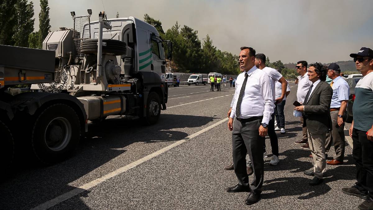 Bornova'da korkutan orman yangını: Alevler bu kez Beşyol’dan yükseldi