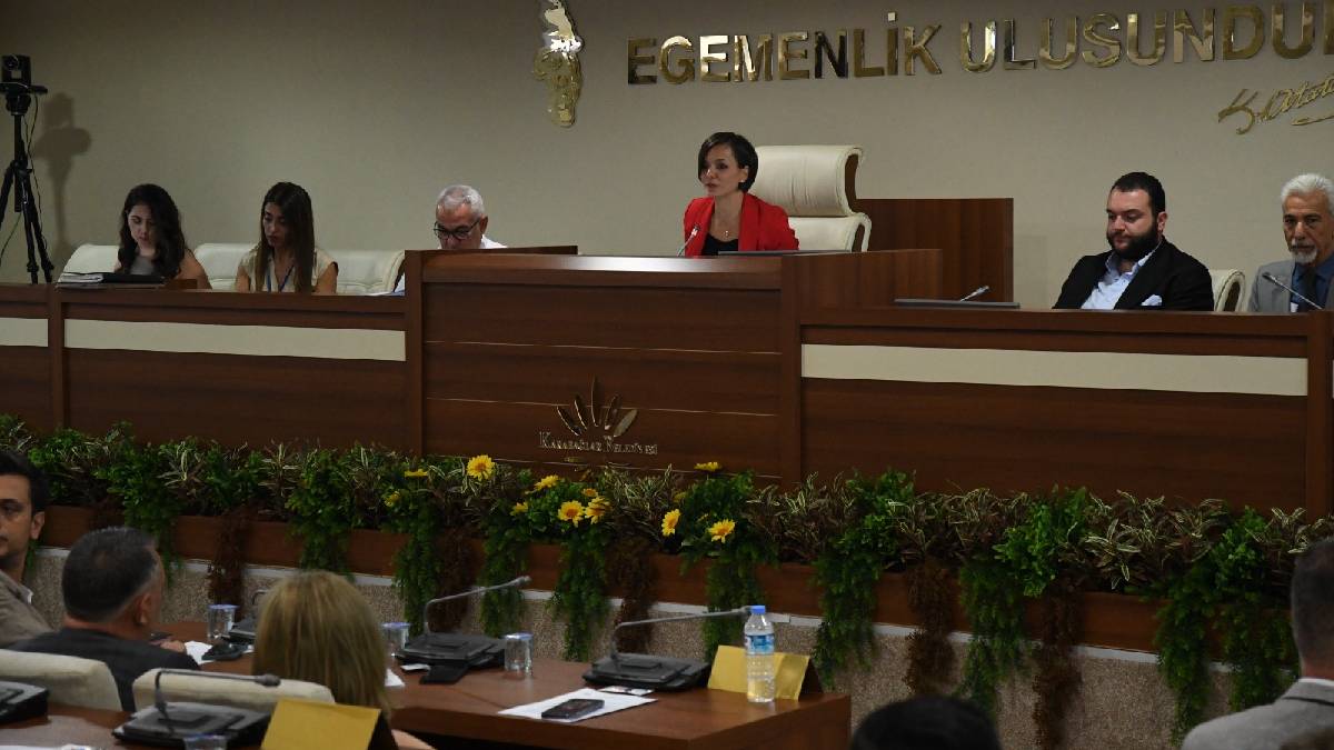 Karabağlar Belediye Meclisi’nde Madımak anması