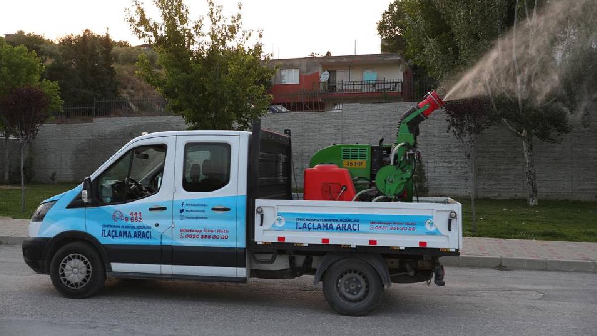 Merkezefendi Belediyesi'nden haşerelere karşı etkin mücadele