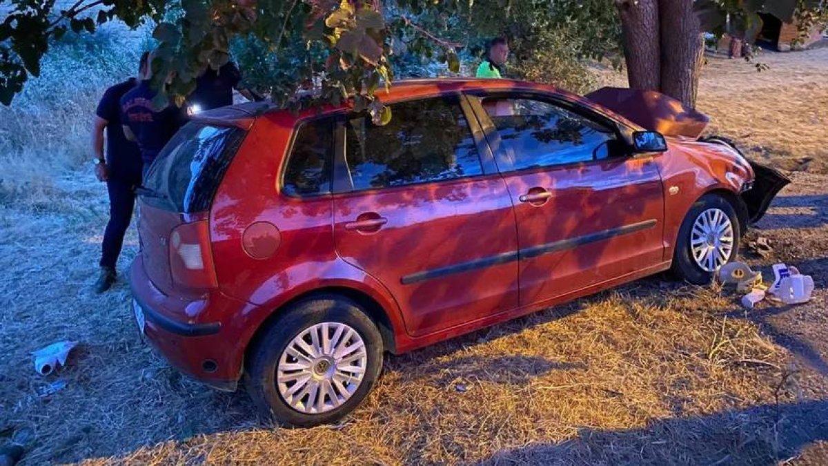 Balıkesir'de feci kaza: 1'i bebek 2 kişi öldü