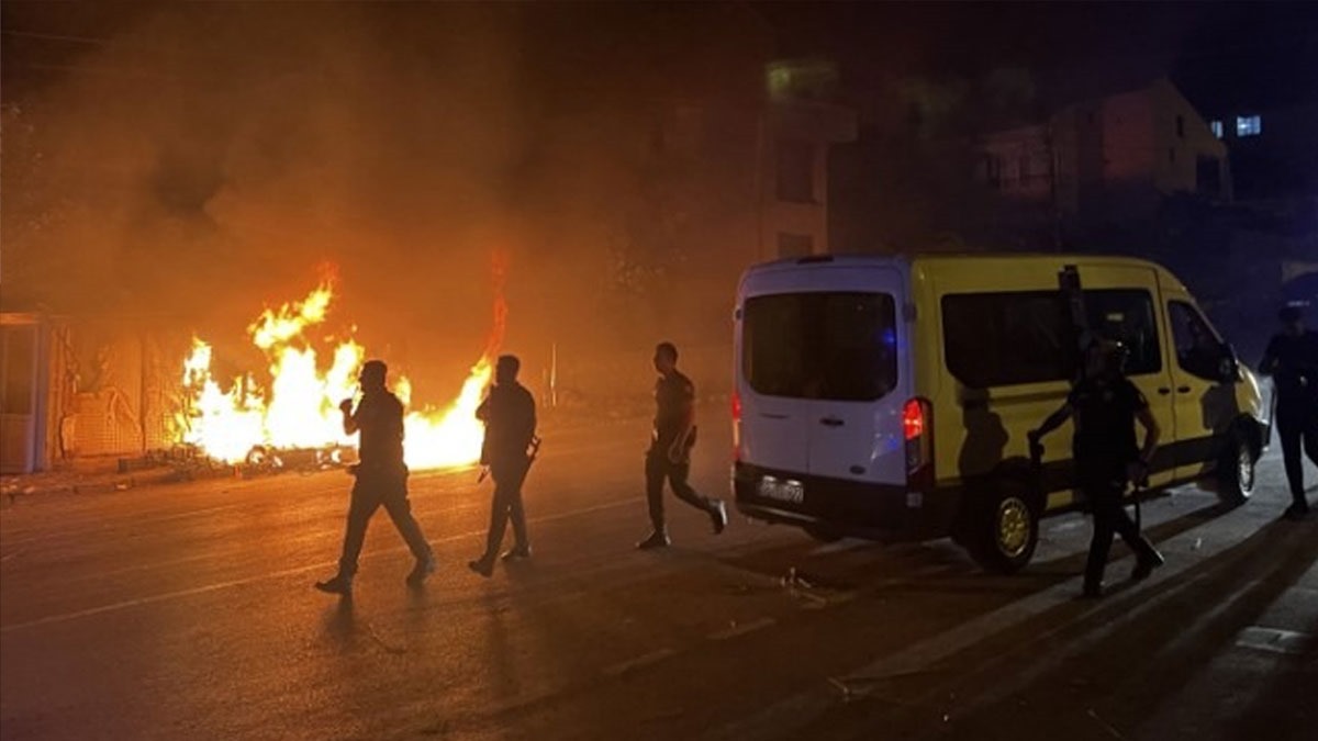 Saldırıya uğrayan Suriyeliler anlatıyor: “Çaresizce evlerimizin yakılışını izledik, tıpkı savaş günlerindeki gibi”