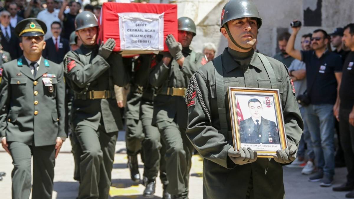 Şehit Uzman Çavuş Cebrail Acar'a veda