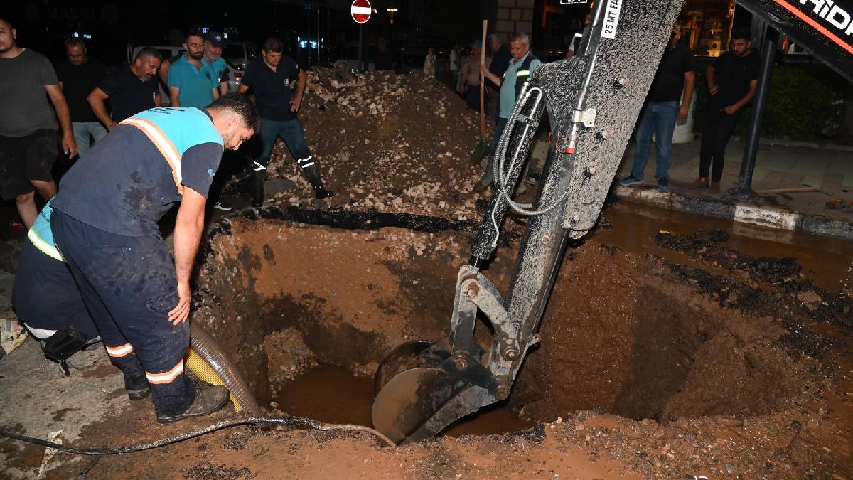 MASKİ ekipleri gece boyunca çalışarak arızayı giderdi