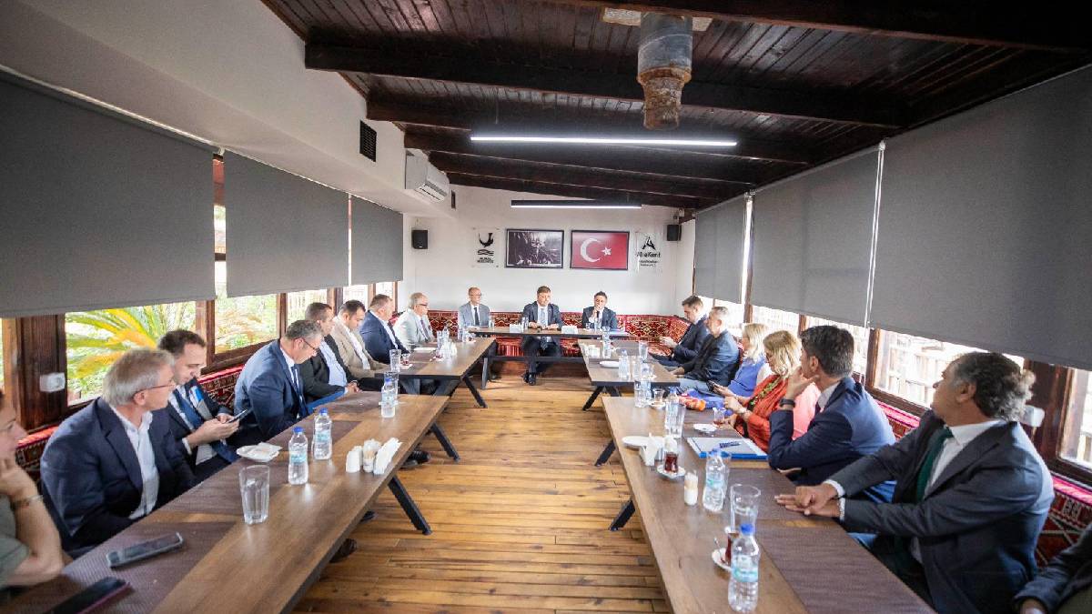 “Bu kentin kronikleşmiş sorunlarını çözmek istiyoruz”