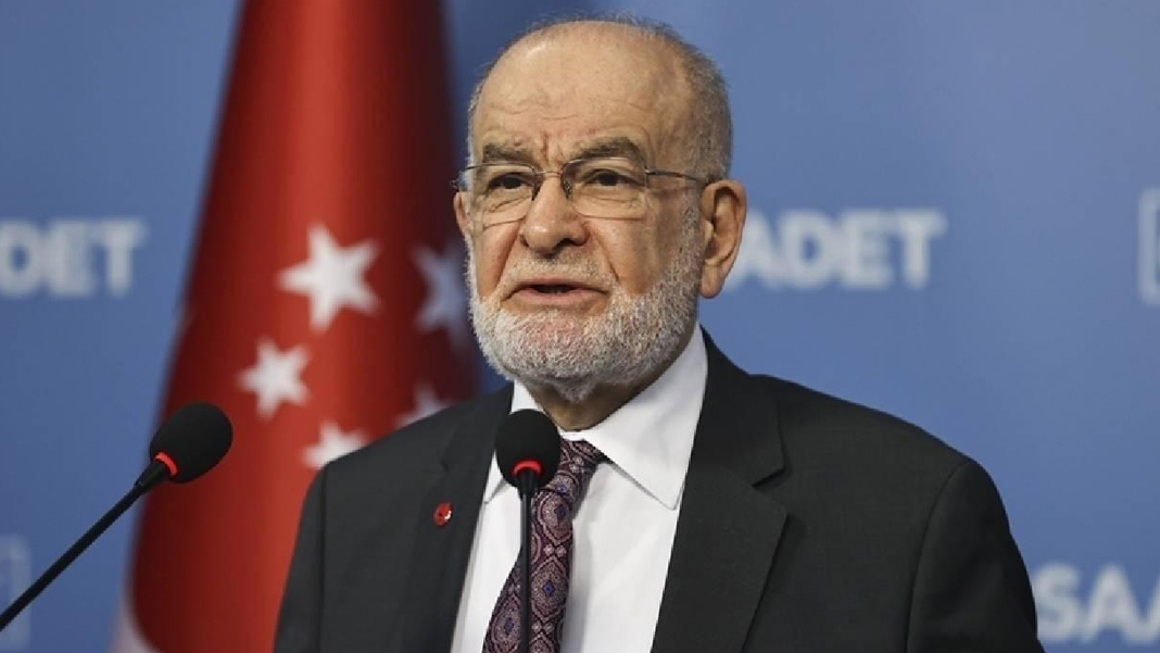 Karamollaoğlu'ndan İran'a tebrik mesajı: Huzura vesile olsun