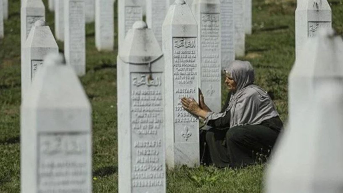Srebrenitsa soykırımının 14 kurbanı daha toprağa verilecek