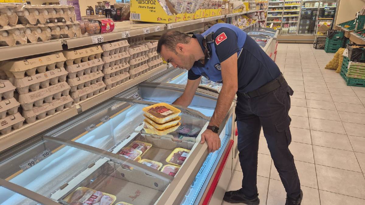 Kırıkkale’de Zabıta Ekiplerince marketlerde denetim