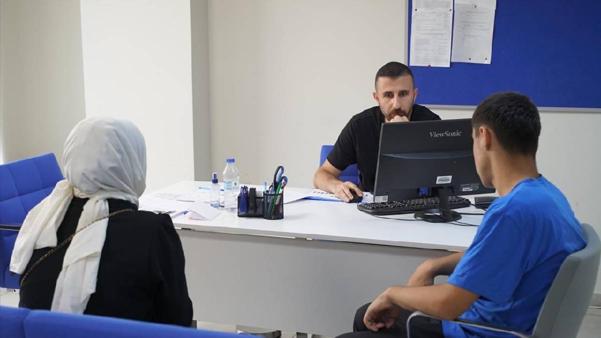 Esenyurt Belediyesi’nden lise adaylarına tercih desteği