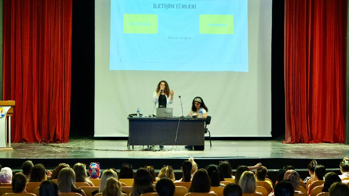 Adana Büyükşehir Belediyesi personeline çocuk haklarıyla ilgili eğitim