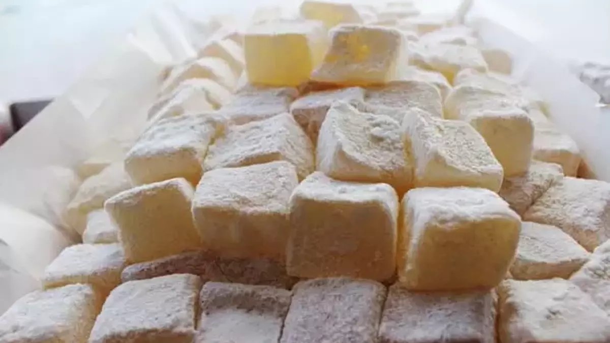 Şeker yok un yok! Favori atıştırmalığınız olacak: Şipşak cevizli lokum tarifi