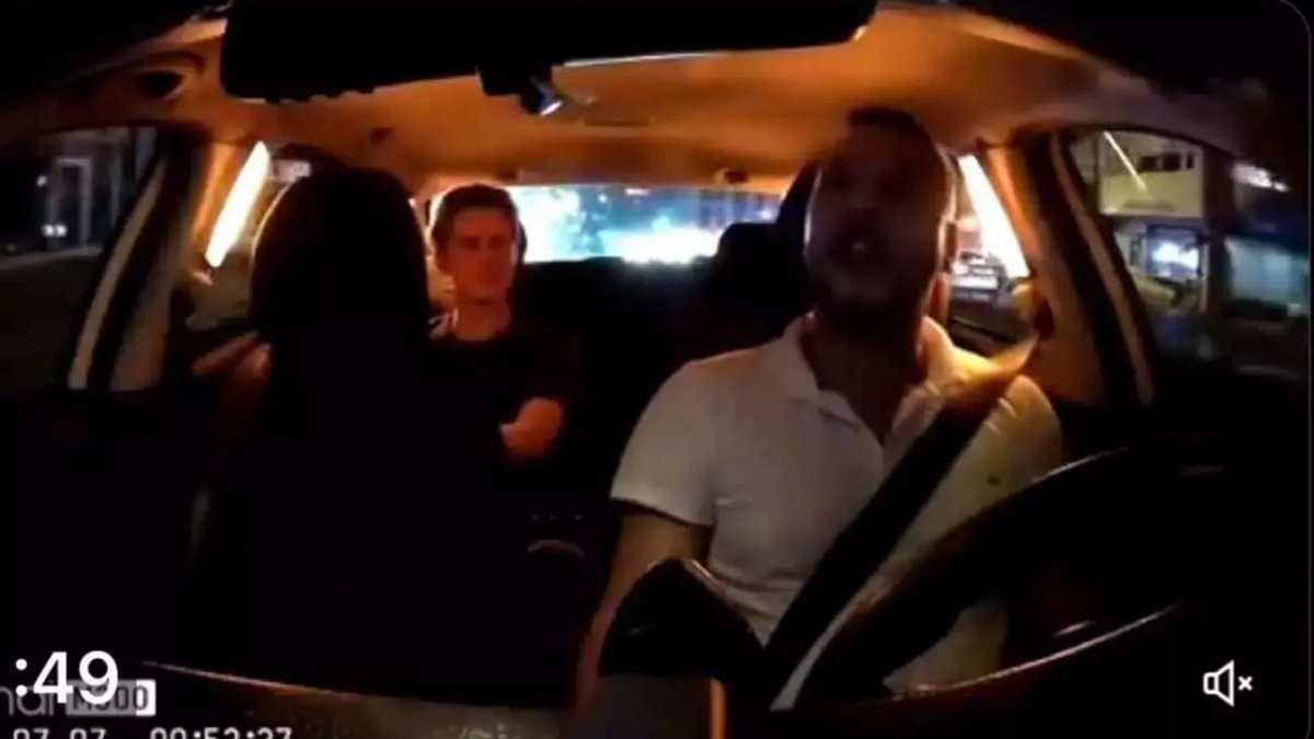 "Sen şimdi naneyi yemedin mi" dedi, taksisine binen Hollandalı turiste bakın ne açıp dinletti