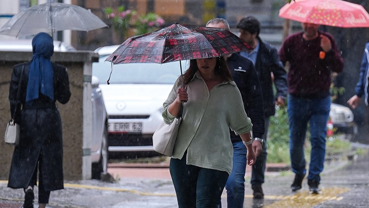 Meteoroloji'den kritik uyarı: Sağanak ve fırtına vuracak