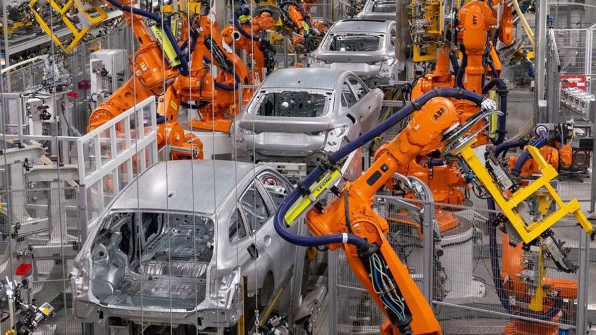 Otomotiv dünyası şokta: Dünya devinin bu hamlesi işleri karıştırdı