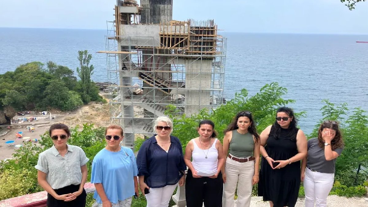 Mevzuata aykırı inşaat: Zonguldak'ta deniz kıyısına 33 metrelik kule yapıldı