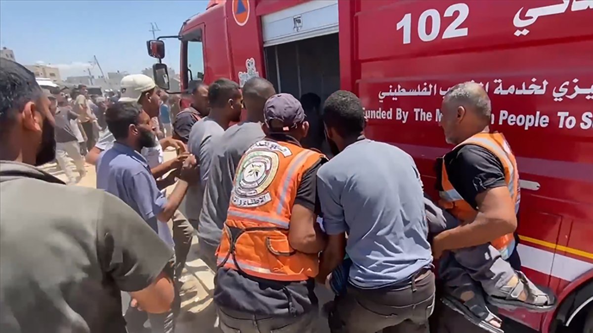 İsrail, sivillerin sığındığı okulu bombaladı! Çok sayıda ölü ve yaralı var