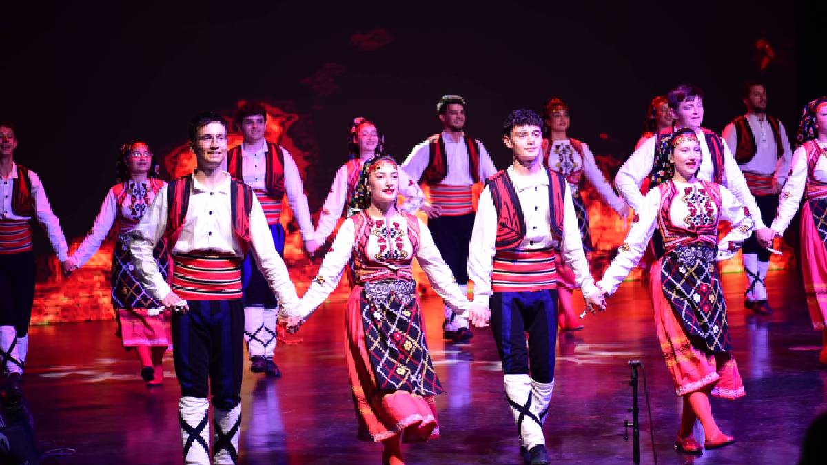 Altın Karagöz’ün renkleri Bursa’yı sardı