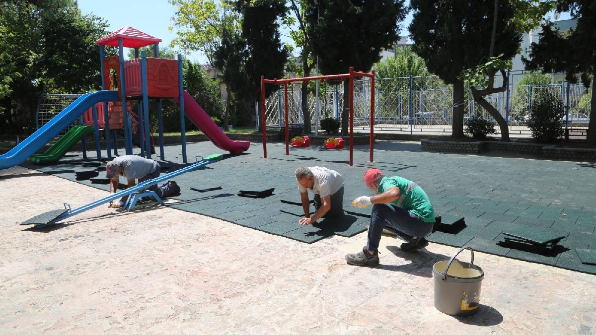 Efeler’den çocuklara güvenli oyun alanları