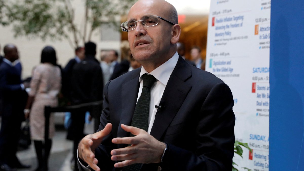 Şimşek: Cari açık mayısta en düşük seviyesinde