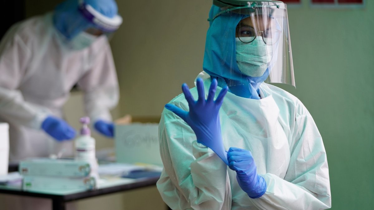 DSÖ'den korkutan 'Yaz Kovid'i uyarısı: Flirt dünyaya yayılıyor