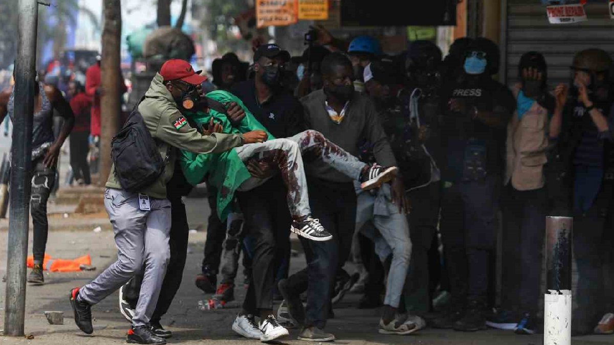 Vergi protestolarına sert müdahale nedeniyle eleştiriliyordu: Kenya’da kabinenin feshinden sonra üst düzey istifa