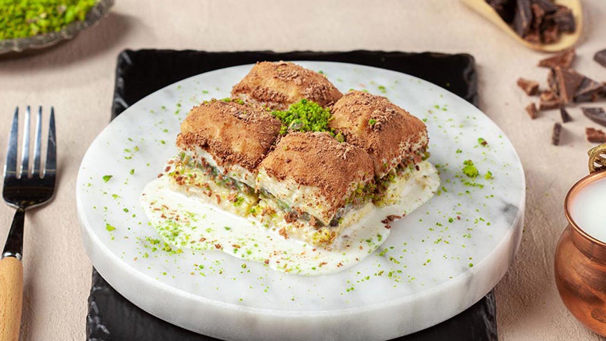 Canı tatlı çeken pastaneye gitmesin! Evde pratik soğuk baklava tarifi: Yiyen saatlerce açtınız sanıyor