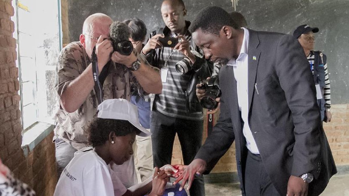 Devlet başkanı ve milletvekili seçecekler: Ruandalılar sandık başına gidiyor