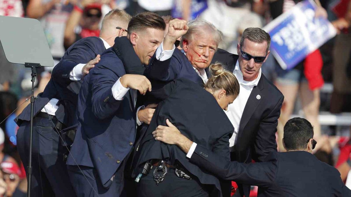 Silahlı saldırıda yaralanan Trump'tan 'mitinglere devam' kararı