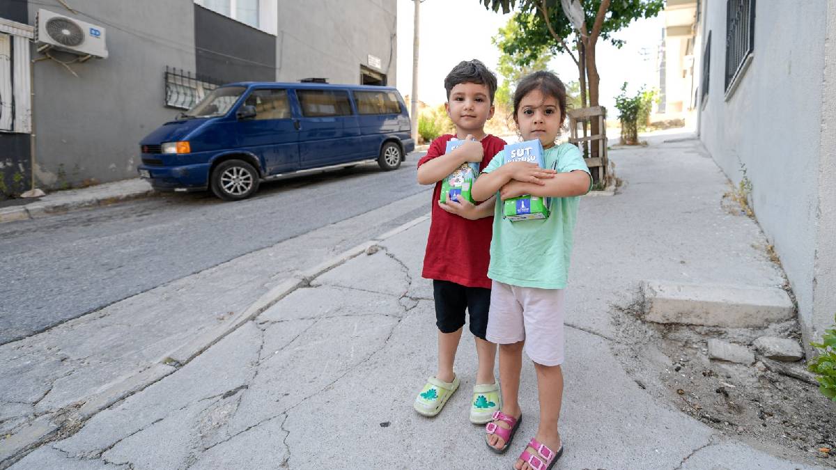 İzmir’in çocukları Süt Kuzusu ile büyüyor