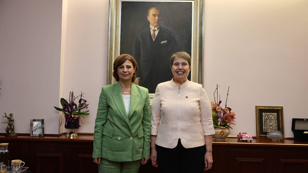 “Çalışmalarınız örnek oluyor”