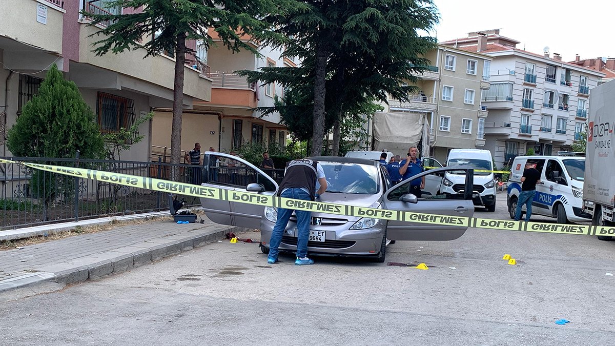 Başkentte aile faciası! Kardeşini ve dayısını vurup kendi kafasına sıktı