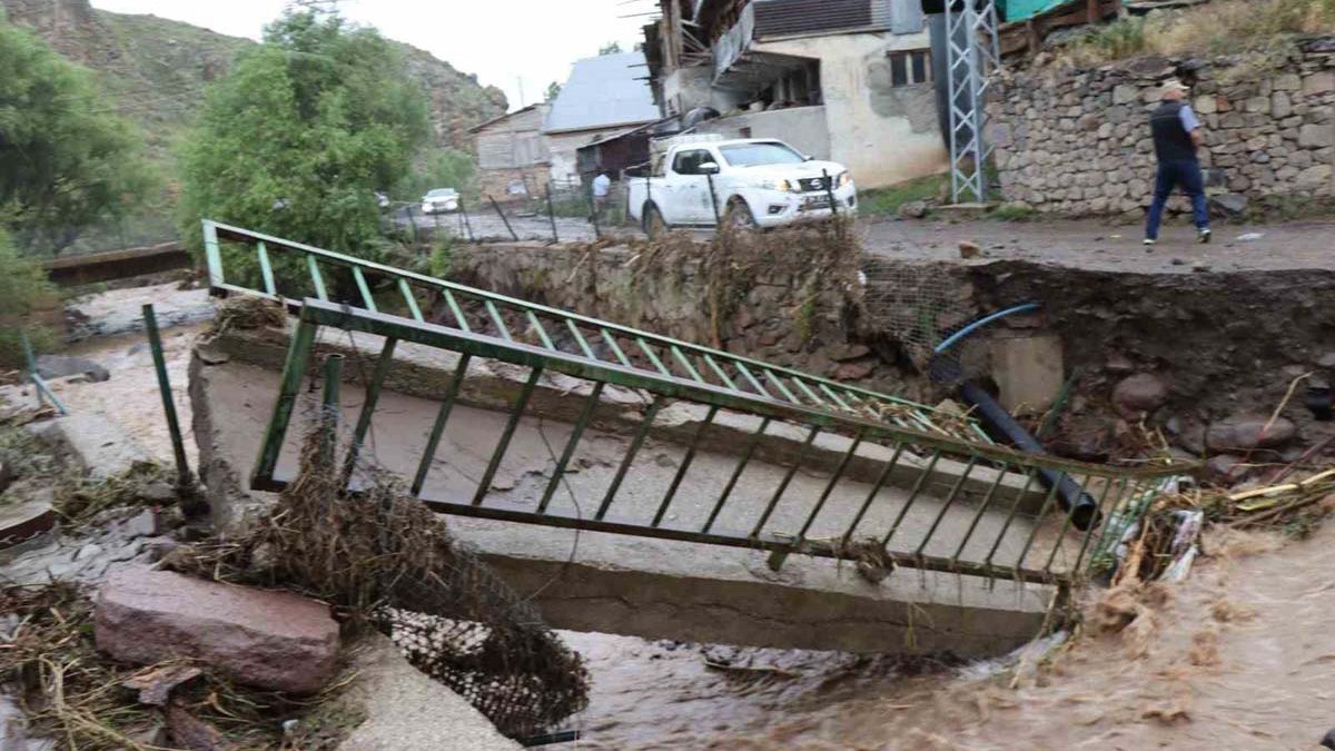Erzurum'da sel suları çekildi, afetin boyutu ortaya çıktı