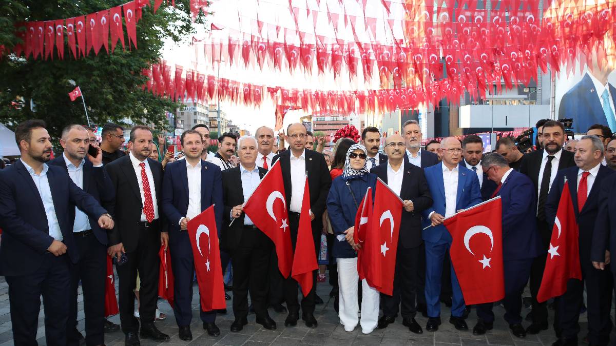 15 Temmuz Bursa’da törenlerle anıldı