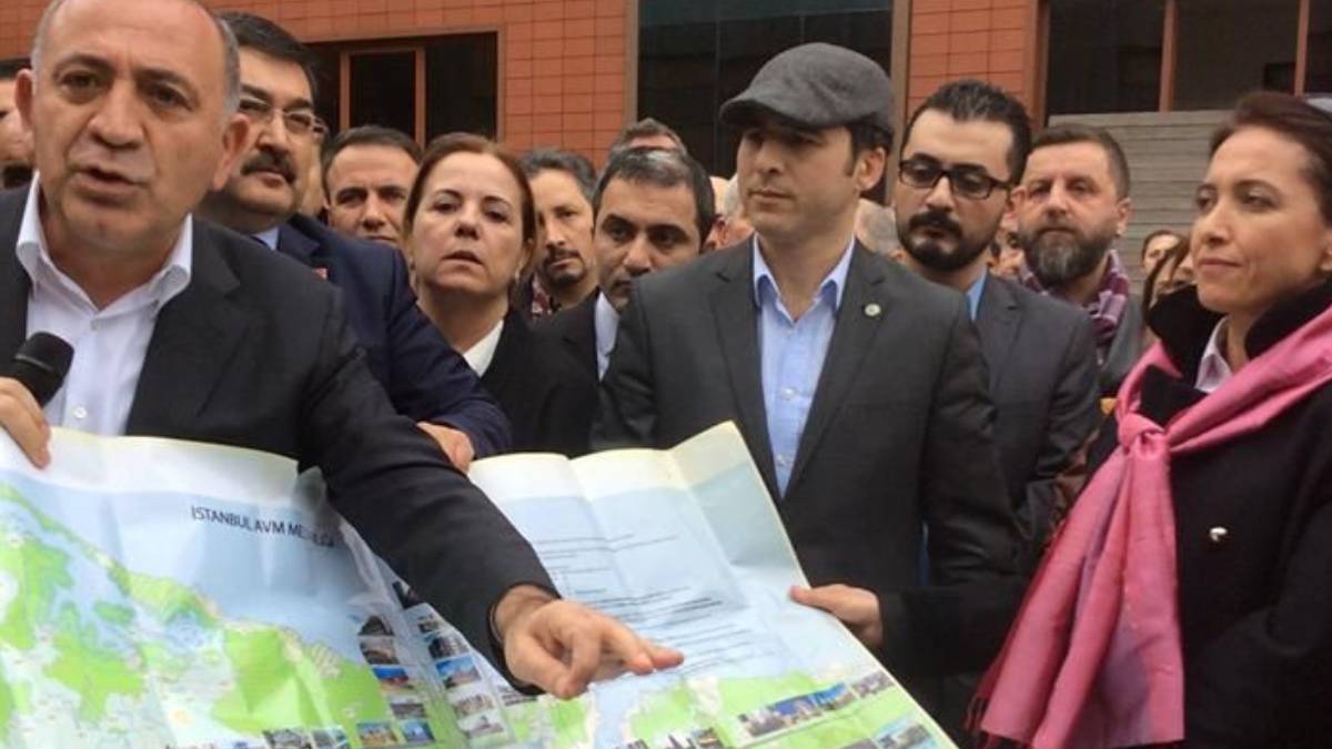 Gürsel Tekin'den AK Parti'ye arazi satışı tepkisi: "Rant ve beton lobisine hizmet ediyorlar"