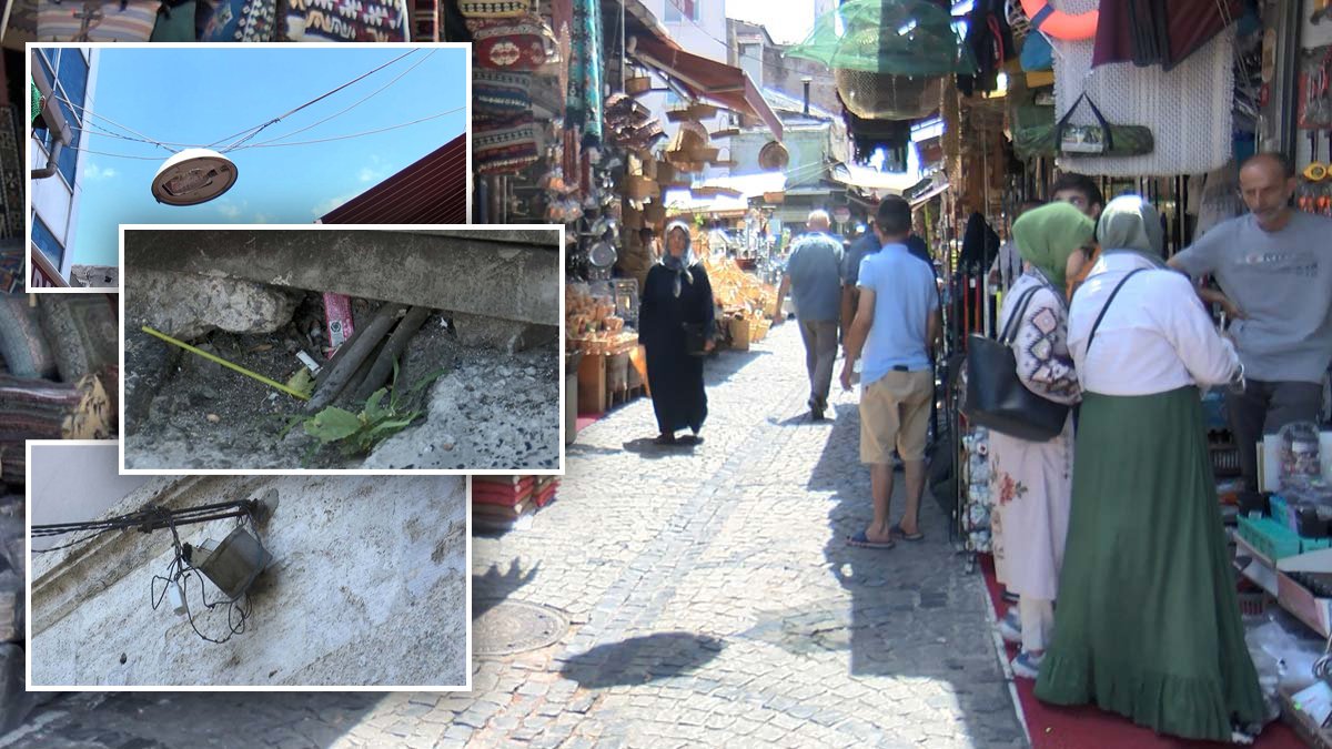 İzmir'den sonra Eminönü'nde korkutan görüntü: Elektrik kabloları tehlike saçıyor