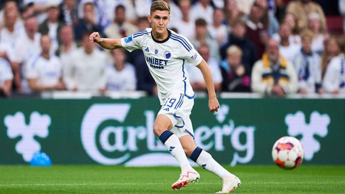 Galatasaray'ın yeni sağ beki Elias Jelert