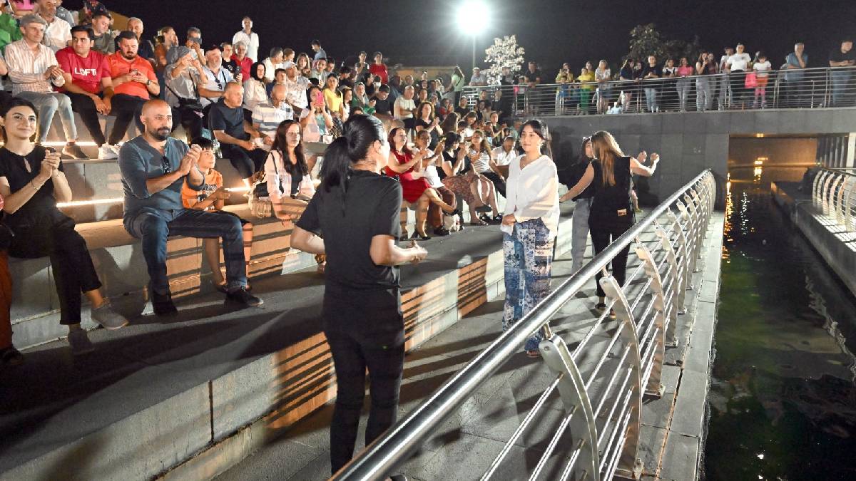 Kırşehir Belediyesi'nden açık havada müzik ziyafeti