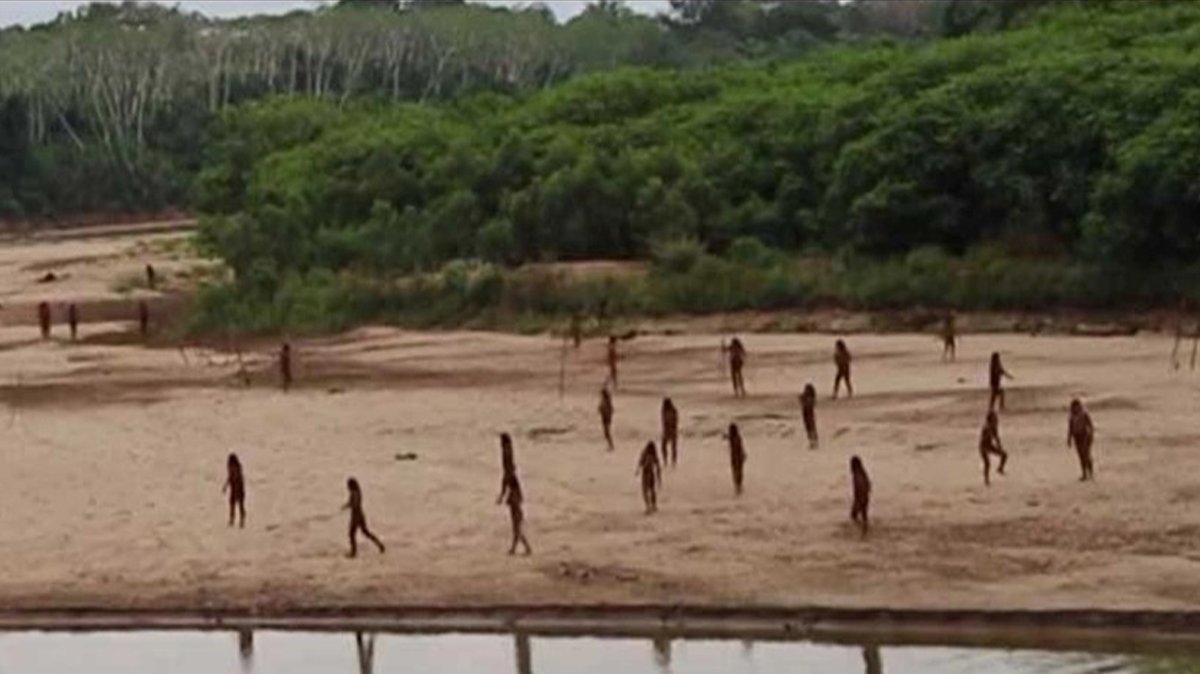 Peru'da balta girmemiş ormanlarda yeni bir kabile keşfedildi: Dünyadan haberleri yok! İlk kez başka insan gördüler