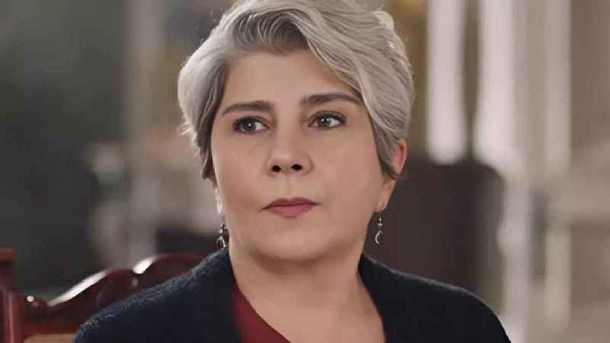 Devrim Yakut 'Harika Çılgınlar' dizisi kadrosunda