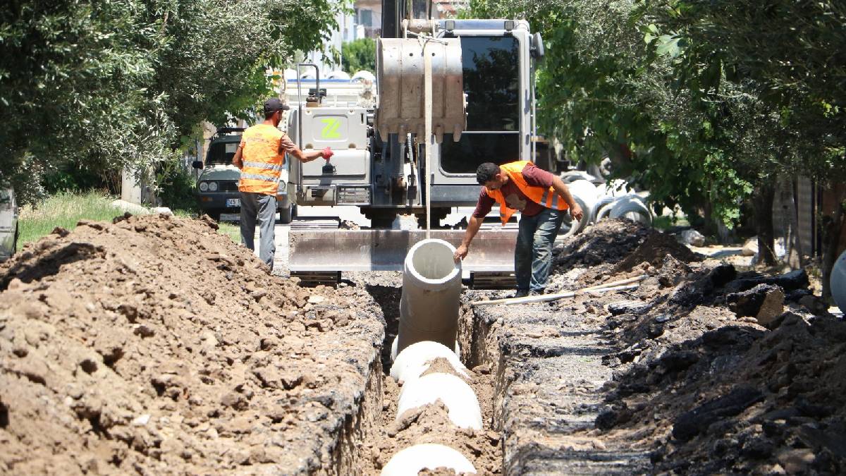 Efendi mahalle sakinlerinin yağış sonrası yaşadığı çile sona eriyor