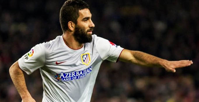 Arda Turan, Doğu Türkistan 
için takipçilerinden dua istedi